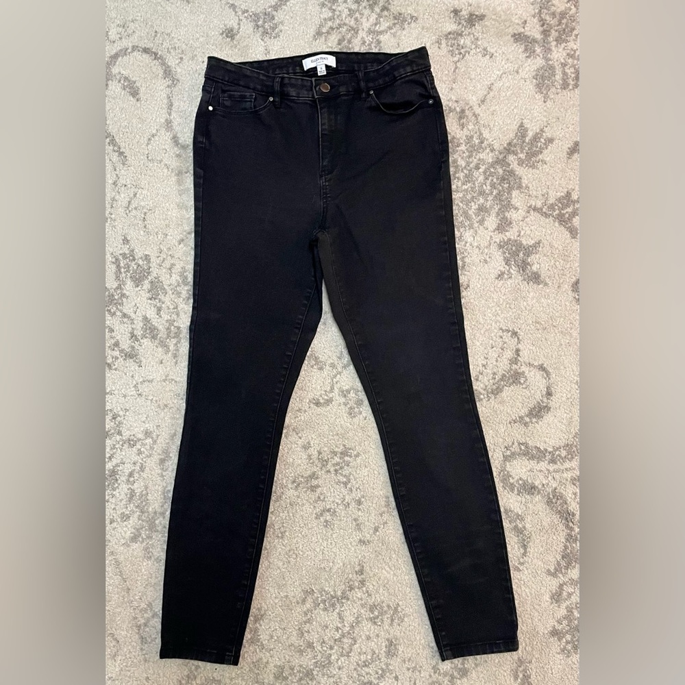 Ellen Tracy Black Refined Mid Rise Skinny Jeans size 12, excellent condition